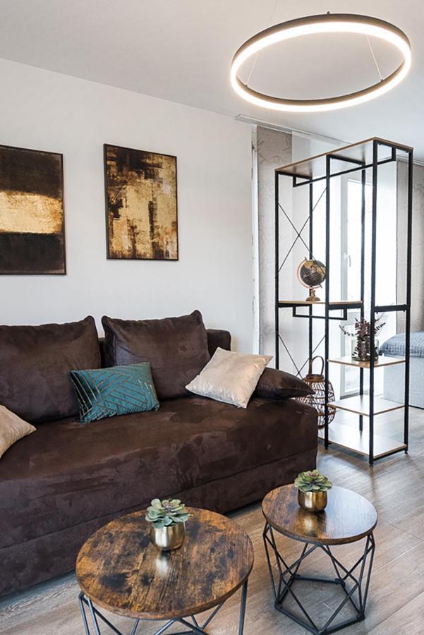 Stylisches Apartment Im Herzen Von Dresden + Parkplatz + Netflix + Self Check-In Екстериор снимка